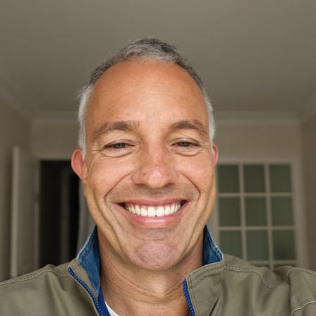 Portrait d'un habitant du centre Perret ayant comparé ses devis de diagnostic au Havre